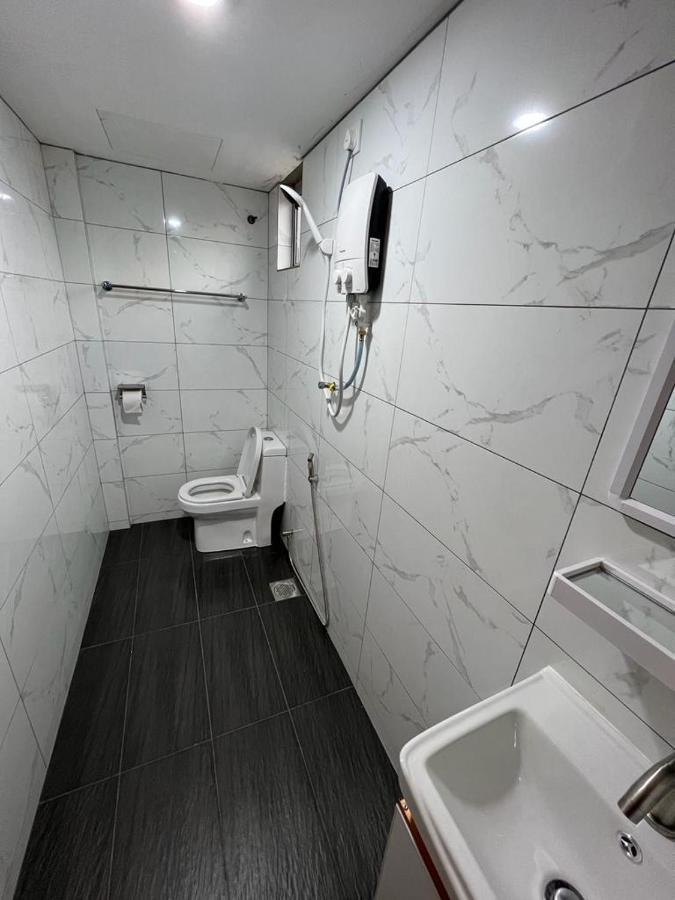 Homestay Suria Kuala Kangsar Esterno foto
