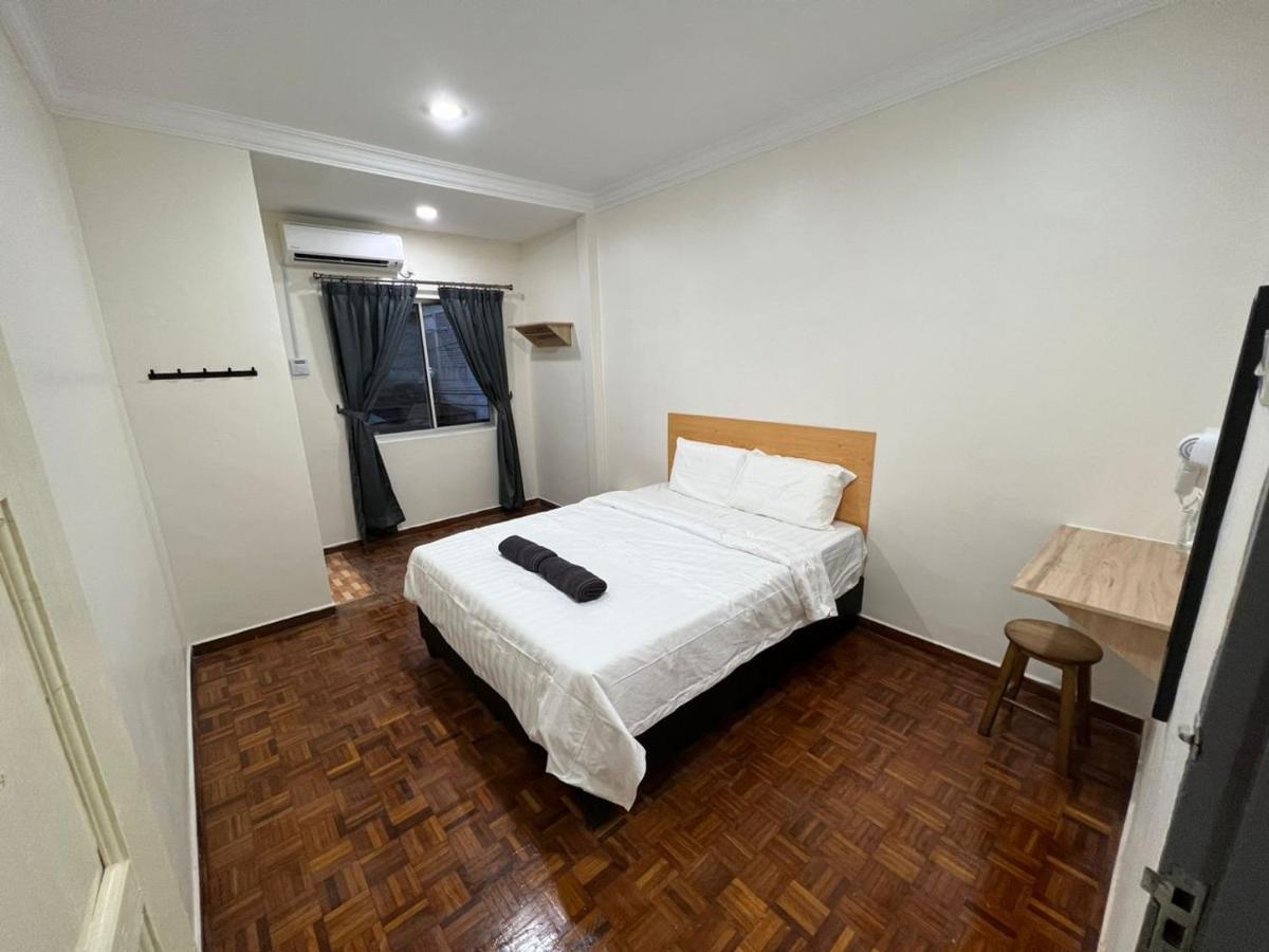 Homestay Suria Kuala Kangsar Esterno foto
